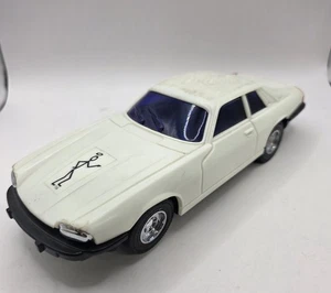 Corgi battery-operated "The Saint's Jaguar XJS" leslieCharteris 1978Non Working - Picture 1 of 6