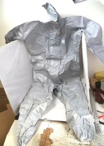 DuPont Tyvek Tychem F Disposable One-Piece Coverall (Size: L) pn TF-L - Picture 1 of 4