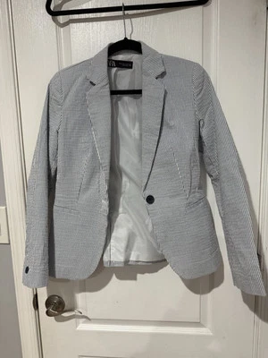 Women’s Size 4 Striped Blazer Jacket From Zara - Image 1 of 4