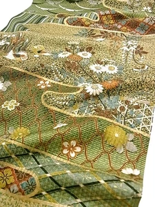 e040-S_Japanese Kimono Fabric_Silk,Green,Egasumi,Mandarin duck,110 cm - Picture 1 of 10