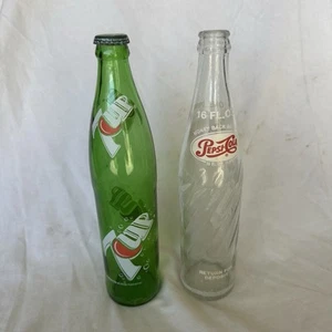 Vintage Bottles Pepsi Cola & 7 Up 16 FL OZ 500 ml - Picture 1 of 12
