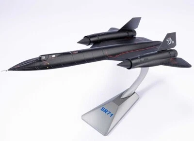 Air Force One 1:72 USAF Lockheed SR-71 Blackbird 61-7960 (AF1-0088F) Model Plane - Image 1 of 4