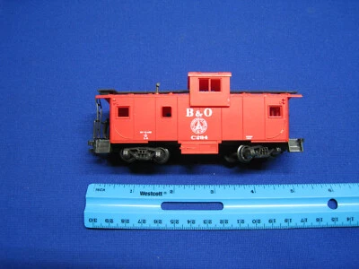 HO Scale Roco Baltimore & Ohio Wide Vision Caboose - Freight Train - Image 1 of 4