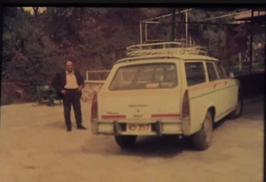 PEUGEOT 404 HALF FRAME COLOUR SLIDE , ABOUT 1968, ISRAEL - Picture 1 of 4