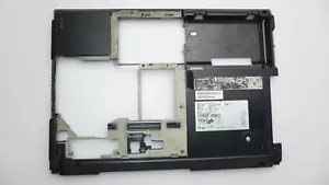 FUJITSU LIFEBOOK E8420 GENUINE BOTTOM BASE CASE COVER CHASSIS - Zdjęcie 1 z 2