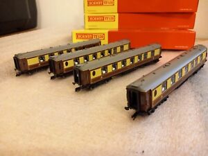 HORNBY TT:120 PULLMAN COACHES WITH WORKING LIGHTS X 4