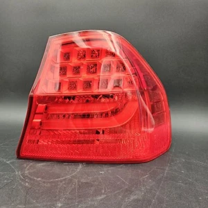 Conjunto de luces traseras exteriores para pasajero derecho BMW 328I 335I M3 2011-2013 FABRICANTE DE EQUIPOS ORIGINALES - Imagen 1 de 6