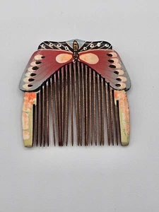 Vintage handbemalt Holz geschnitzt Schmetterling Motiv Haarkamm Zubehör 2"x2"  - Bild 1 von 13