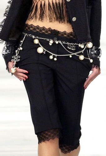 CHANEL CC Primavera 2004 Miscela Lana Nera Finiture Pizzo Donna Capri Pantaloni Tagliati