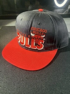 Vintage Chicago Bulls Embroidered Snapback Hat. Nice Shape! - Picture 1 of 11