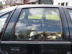 94- 96 Chevrolet Caprice/ Impala SS Rear Passenger Glass Window - Picture 1 of 2