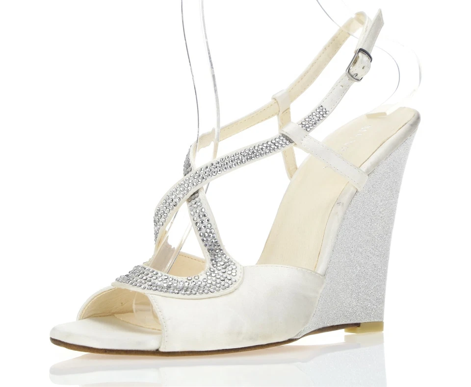 Sandalias de cuña para mujer MENBUR blancas con joyas talla 37 ¡NUEVO! Foto 1 de 4