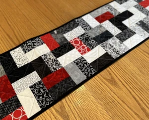 Handmade Quilted Table Runner Table Topper Centerpiece Custom Home Kitchen Decor - Picture 1 of 8