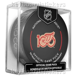 2025-26 Detroit Red Wings 100 Aniversario Juego Oficial Puck con Cubo -PREVENTA - Imagen 1 de 5