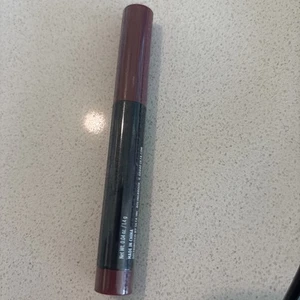 Ulta Beauty Velvet Matte Lip Crayon 0.04 oz Batch Code No. 110301-02 - Picture 1 of 6