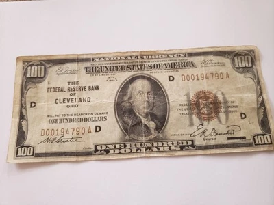 1929 FEDERAL RESERVE BANK CLEVELAND OHIO ONE HUNDRED DOLLAR BILL BROWN SEAL - Image 1 of 4