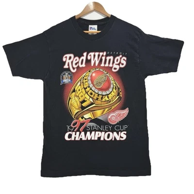 Camiseta De Colección 97 Detroit Red Wings Stanley Cup Championship Talla Mediana Foto 1 de 4