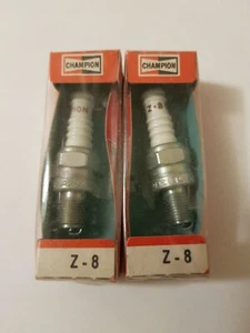 2 NOS Champion Z8 10mm Zündkerzen Honda 125cc C92, CB92, CS92 - Gratis UK P+P - Bild 1 von 2