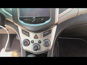 13 2013 14 2014 Chevy SONIC Temperature Control Without Heated Seats - Bild 1 von 12