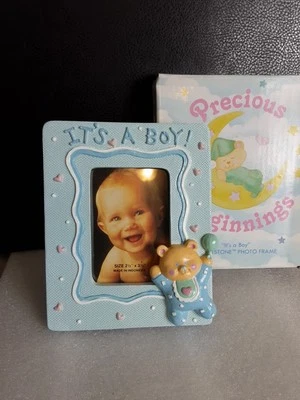 Marco de fotos de bebé niño nuevo con etiquetas por Russ se adapta a fotos de 2x3" azul 5x4"  Foto 1 de 4