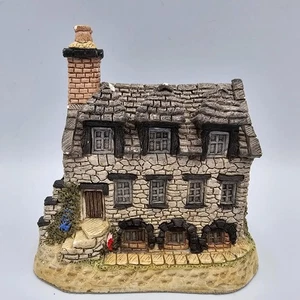 Burns’ Reading Room – David Winter Cottage – January British Traditions - Picture 1 of 6