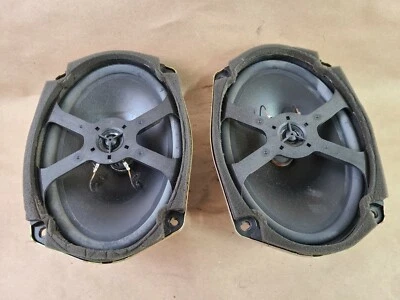 Altavoces Clarion Traseros Izquierdo y Derecho Nissan Xterra SE 2002 2003 2004 Genuinos Foto 1 de 4