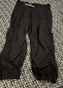 Ivivva By Lululemon Black Dance Workout Capri Pants Sz 12 - Picture 1 of 6
