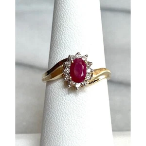 14K YELLOW GOLD RUBY AND DIAMOND RING SIZE 6.5 SKY - Picture 1 of 9