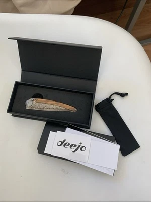 Navaja de Bolsillo Deejo 27g con Mango de Madera y Diseño de Hoja de Placa de Circuito Foto 1 de 4