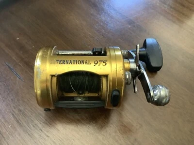 CARRETE PENN INTERNATIONAL 975* * CARRETE DE FUNDICIÓN DE CEBO. HECHO EN USA Foto 1 de 2