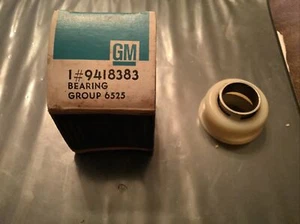 NOS 9418383 Steering Shaft Bearing Lower 1960's Chevrolet Big Truck Parts - Picture 1 of 7