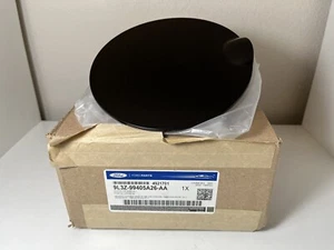 Genuine OEM Ford 9L3Z-99405A26-AA Fuel Filler Door Lid 2009-2014 F-150 NOS - Picture 1 of 3