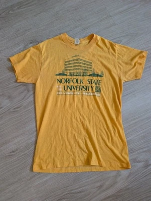 Camiseta Norfolk State University Vintage Años 80 Grande Para Hombre Amarillo Gráfico Logo Foto 1 de 4