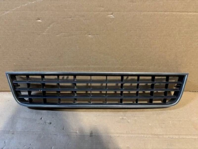 Parrilla de parachoques inferior Audi A6 Quattro 2002-2004 4B0 807 683 N nuevo OEM Foto 1 de 3