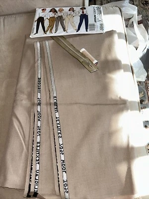 Ropa de coser vintage 70% lana 30% tela viscosa beige. Nuevo. Patrón Plus 1,5 m Foto 1 de 4