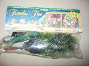 Mini árbol iluminado de plástico iluminado Travelin Tree vintage para coche, nunca abierto - Imagen 1 de 11