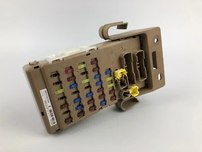 Subaru Legacy Outback Fuse Relay Junction Box 2010-2012 82201AJ00A - Image 1 of 4