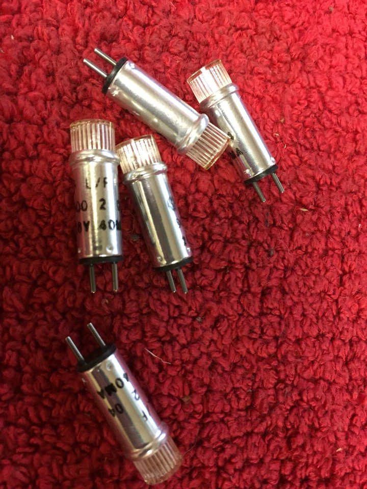 900-104X-072CN LITTELFUSE прозрачный индикатор лампа 28V 40MA 5 шт. - Изображение 1 из 1