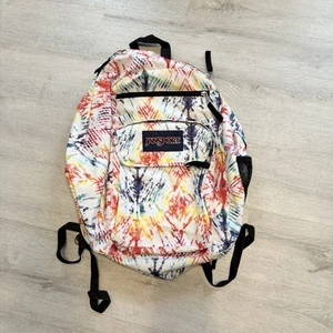 Mochila Jansport Superbreak JS00T50134Q ARCO IRIS TIE DYE colorida - Imagen 1 de 14