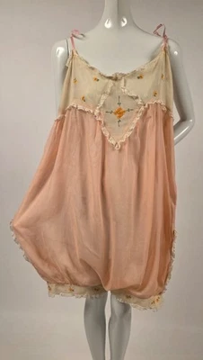ROMANTIC FLAPPER 1920’S PEACH MUSLIN STEP IN SLIP W HAND EMBROIDERY + PUFF LEGS - Image 1 of 4