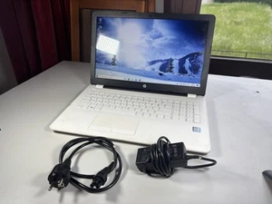Slim HP Pavilion Laptop,Intel Core i3-6006U,4GB Ram, 1TB HDD - With Charger - Afbeelding 1 van 8