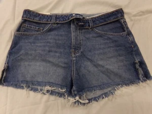 Forever 21 Button Fly Cut-Off Blue Denim Shorts Womens Size 30 NEW - Picture 1 of 2