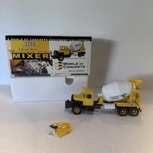 1st Gear #19-2429 2006 World of Concrete MACK R- Model Tandem Axle Mixer - RARE! - Picture 1 of 15