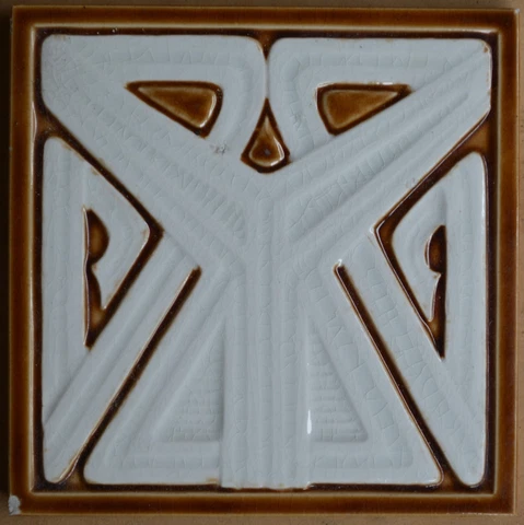 GERMANY - VILLEROY & BOCH - ANTIQUE ART NOUVEAU MAJOLICA TILE C1900 Cover