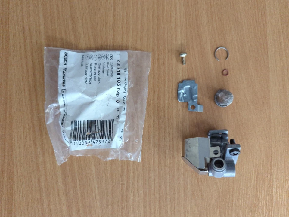 Worcester Bosch WR325 British Gas WH2 Water Heater Pilot Burner 87181050490 - Image 1 of 1