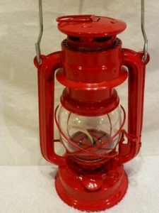 Vintage Red Globe Oil Lantern By Worldlight Model 303 Globe Brand - Picture 1 of 12