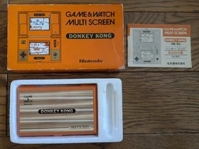 NINTENDO GAME AND & WATCH Donkey Kong w/ BOX & Manual Booklet 1982 JAPAN