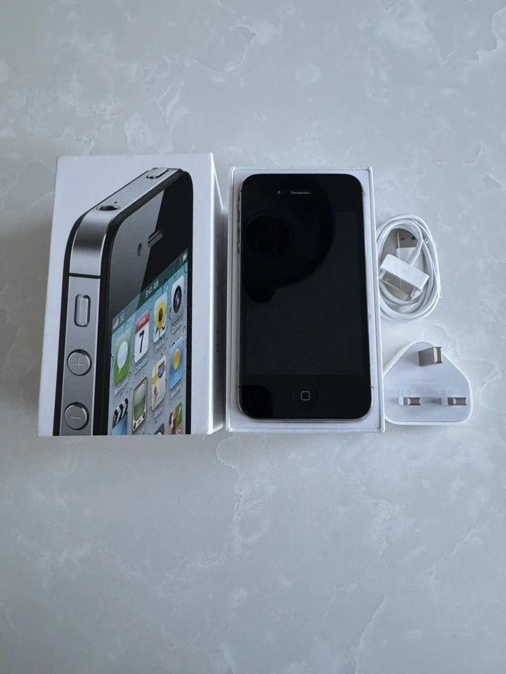 Apple iPhone 4s 16GB – Good Condition - Boxed - Image 1 of 4