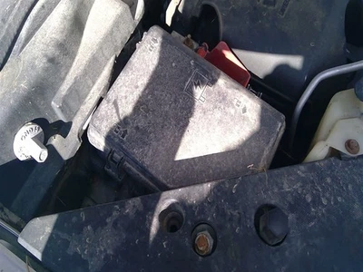 Fuse Box Engine With Tow Package Without HID Fits 11 ACADIA 3761830 - Image 1 of 4
