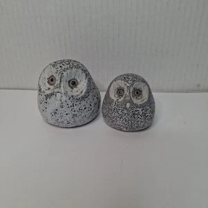 Vintage Taubenschmiede Keramik gesprenkelte Eule Figur 2er Set signiert - Bild 1 von 8